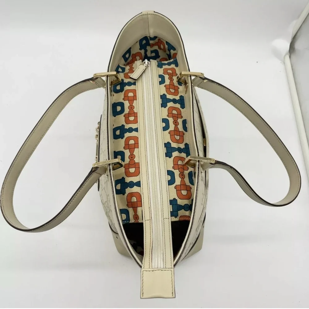 Authentic GUCCI Guccissima Leather Horsebit Off White Shoulder Bag - Picture 8 of 17